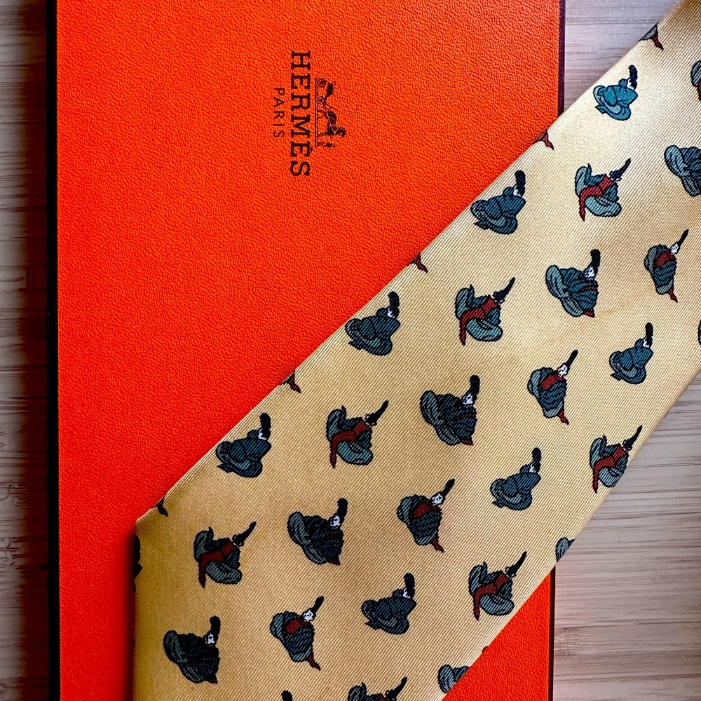 HERMES silk tie in box